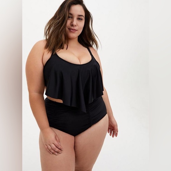 torrid Other - Torrid 2 (2x: 18-20) Wireless V Flounce Bikini Top